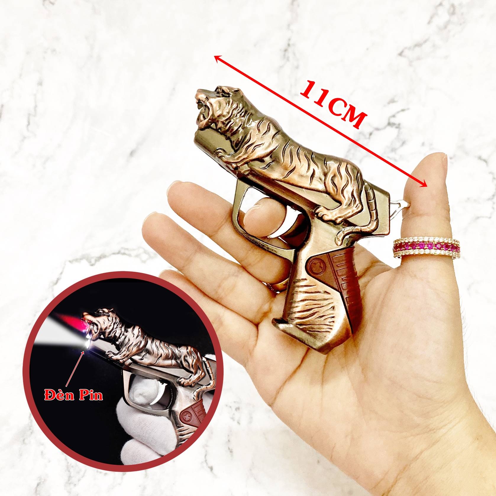 Bật lửa hột quẹt khè hình xúng cọp có đèn pin 11cm - xài ga