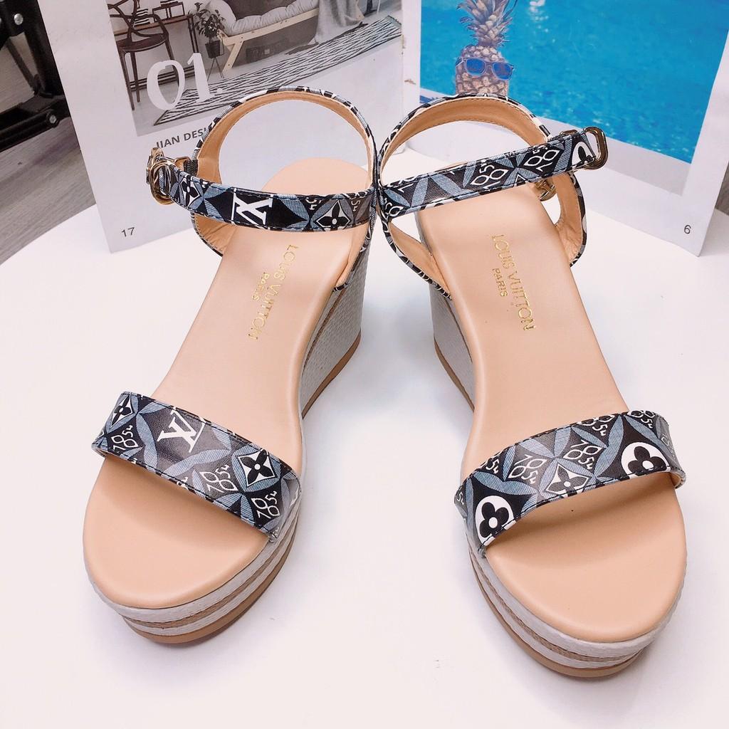 Giay sandal xuồng hoa văn -X63