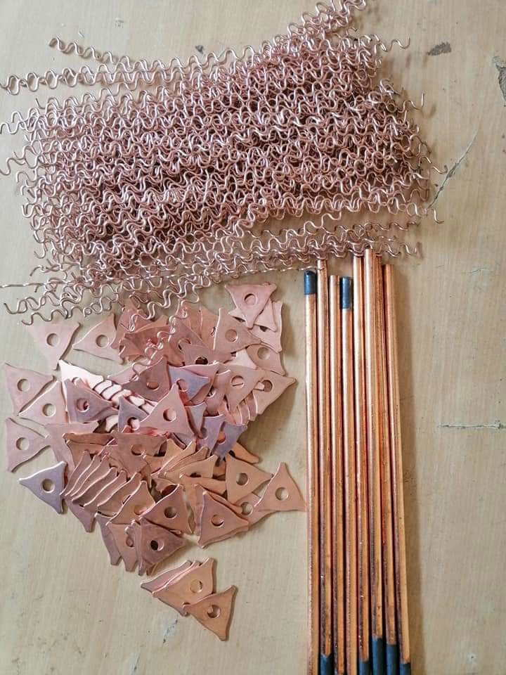 Bịch 100 long đền hình tam giác dùng cho máy hàn rút tôn làm đồng ô tô