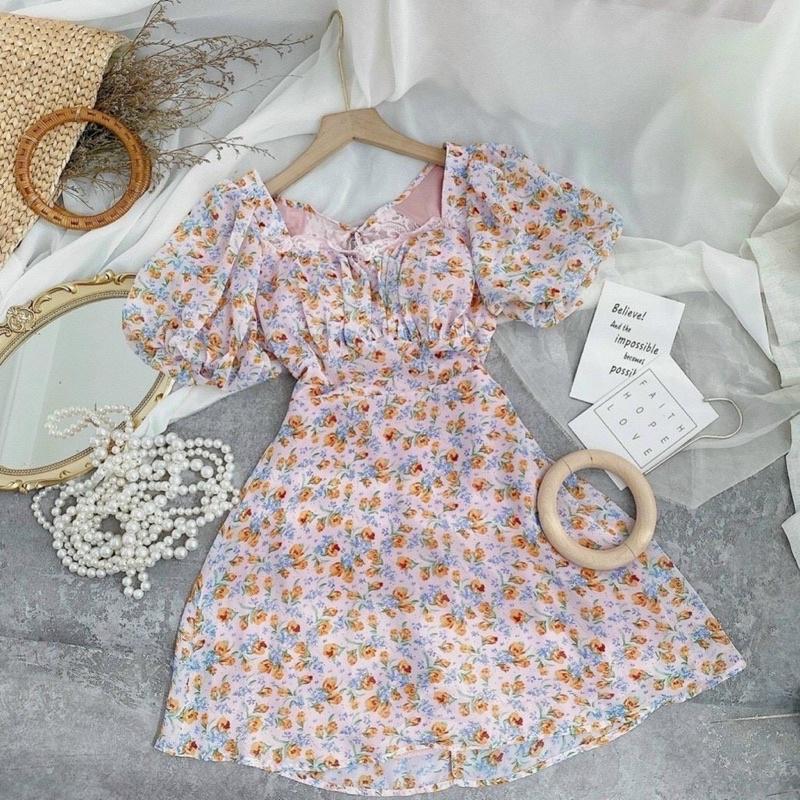 Đầm hoa xoè cut out hở lưng phối ren