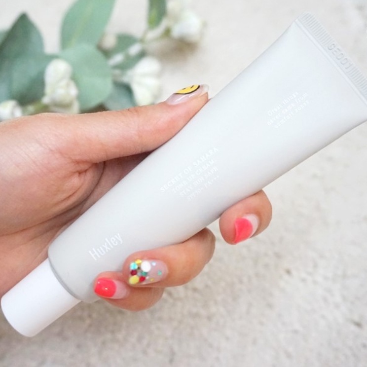 Kem chống nắng nâng tone, dưỡng ẩm da Huxley Tone Up Cream Stay Sun Safe SPF50+ PA+++ 50ml