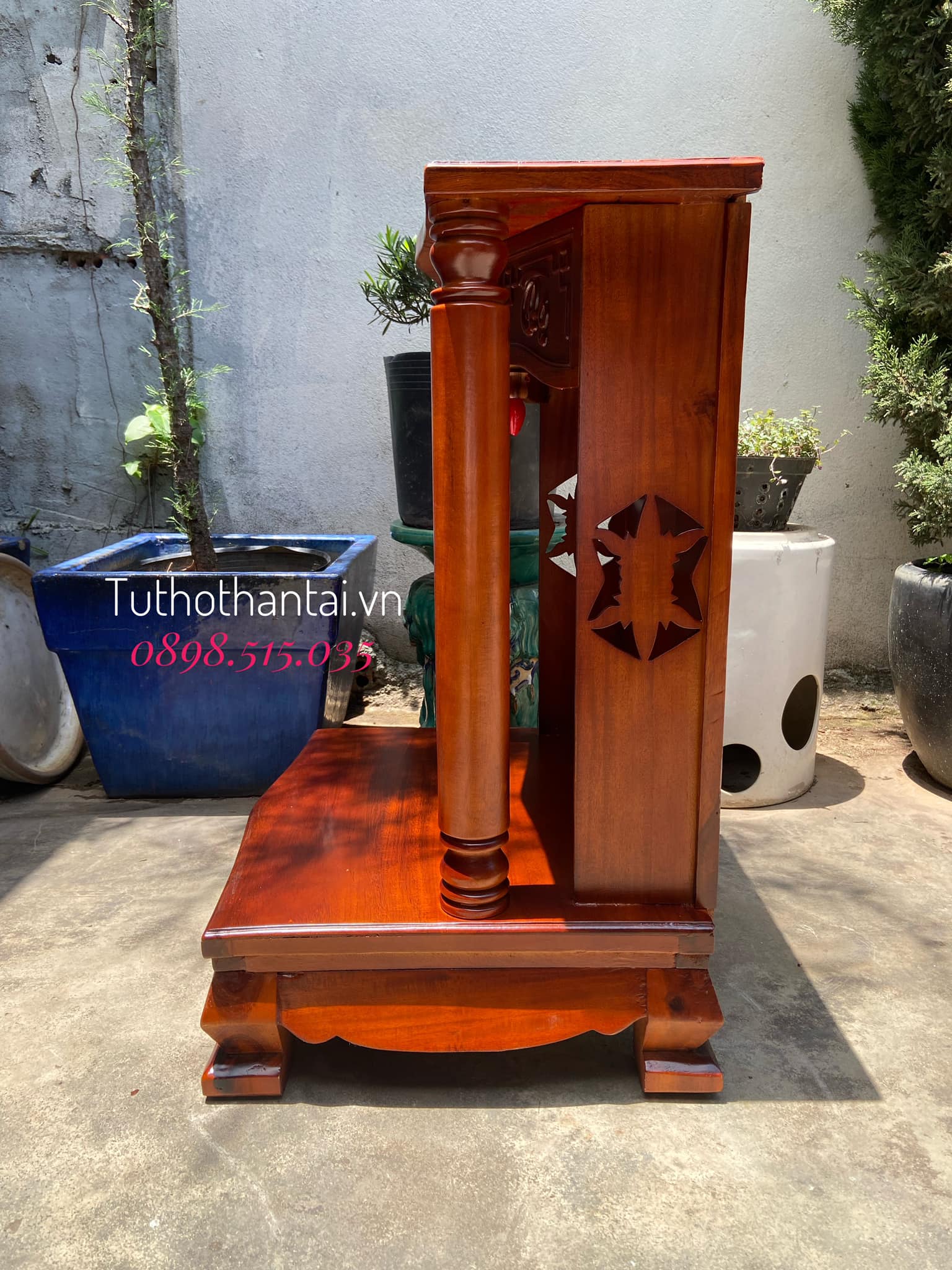 Bàn thờ thần tài gỗ Tràm cột Tròn trơn 60 X 81CM