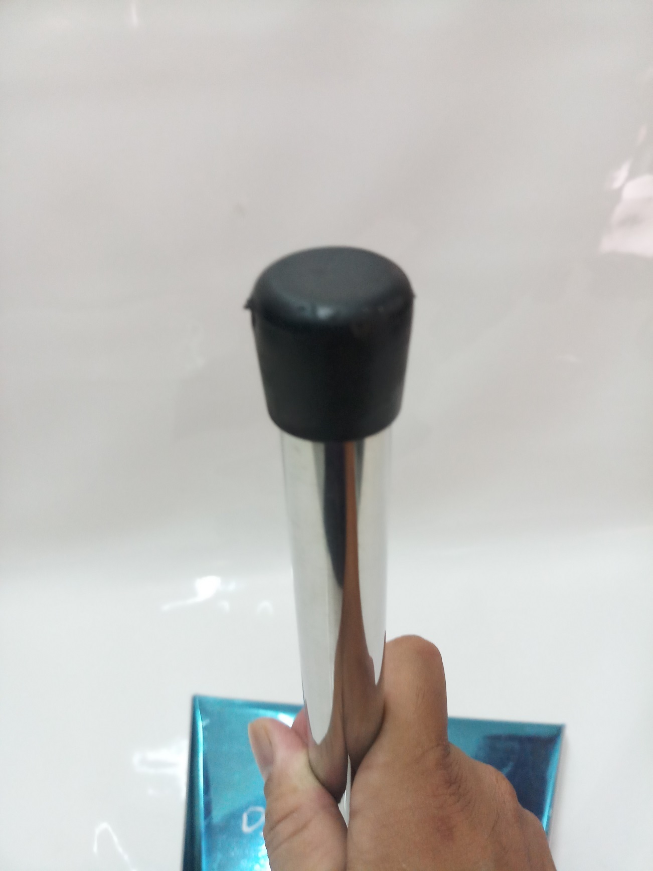 KY HỐT RÁC INOX CÁN DÀI.
