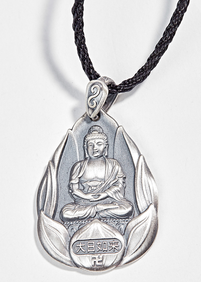 Mặt Dây Chuyền Bạc Đại Nhật Như Lai Tuổi Mùi, Thân Ngọc Quý Gemstones