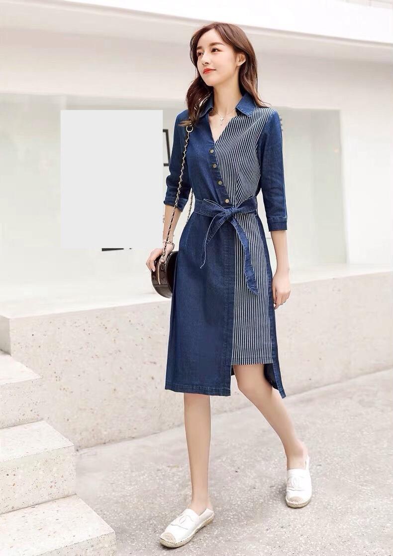 Đầm jeans phối sọc độc lạ, cá tính