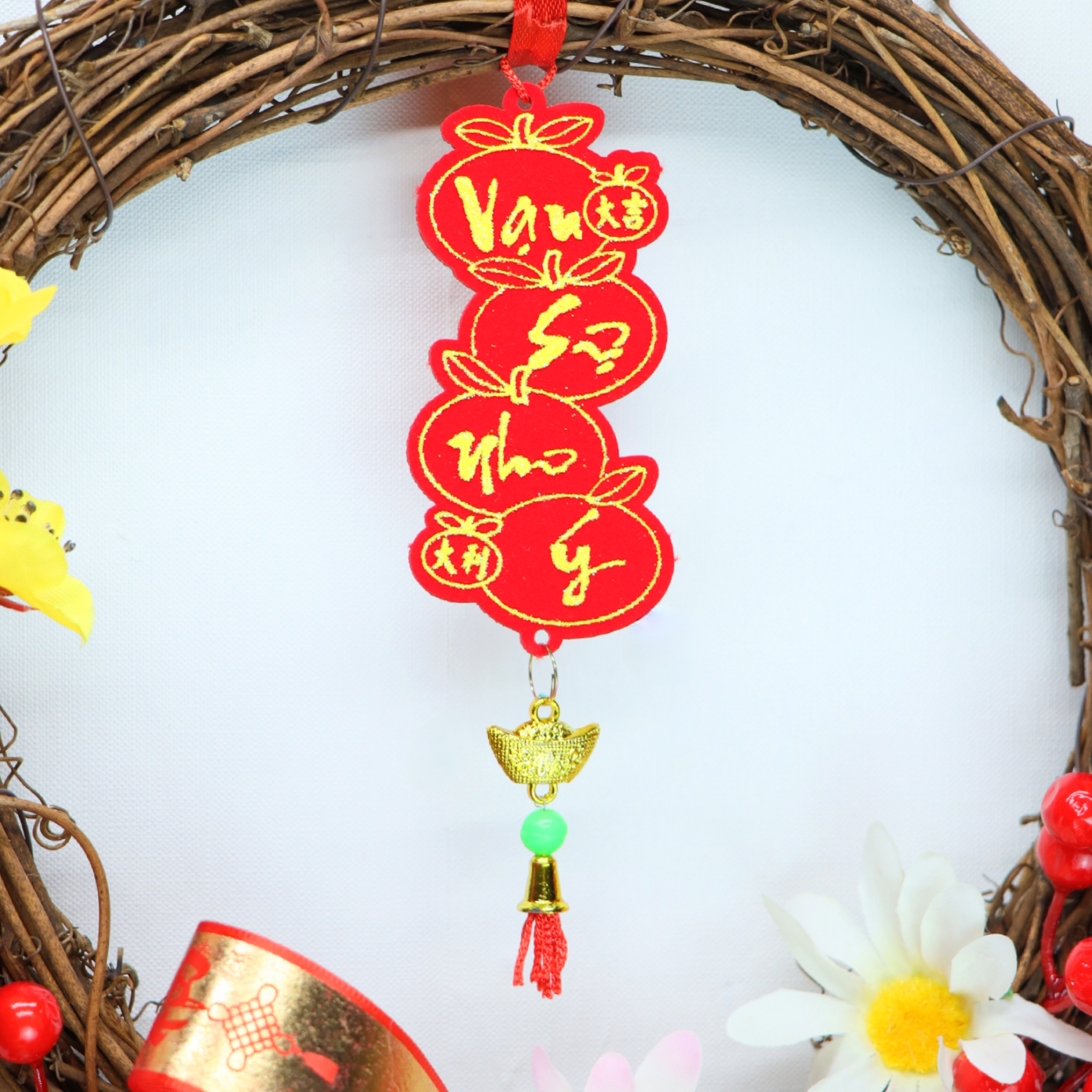 Vòng hoa tết H45, vòng quả đỏ  trang trí tặng kèm đèn