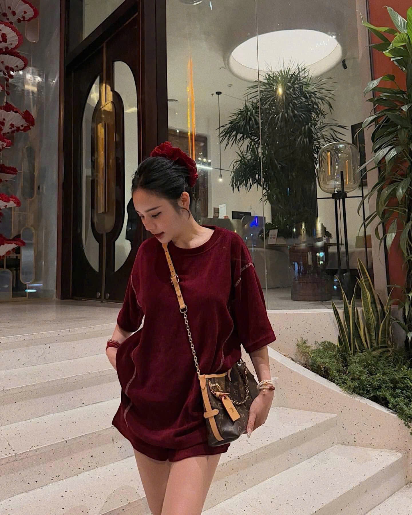 Set nhung tăm đỏ đô chạy viền