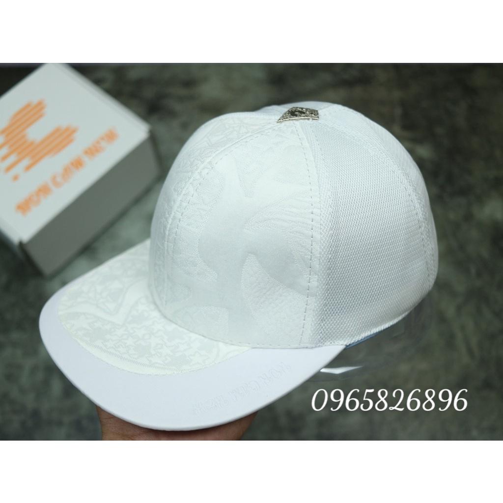 Nón phom dáng thể thao đủ 2 màu trắng đen
