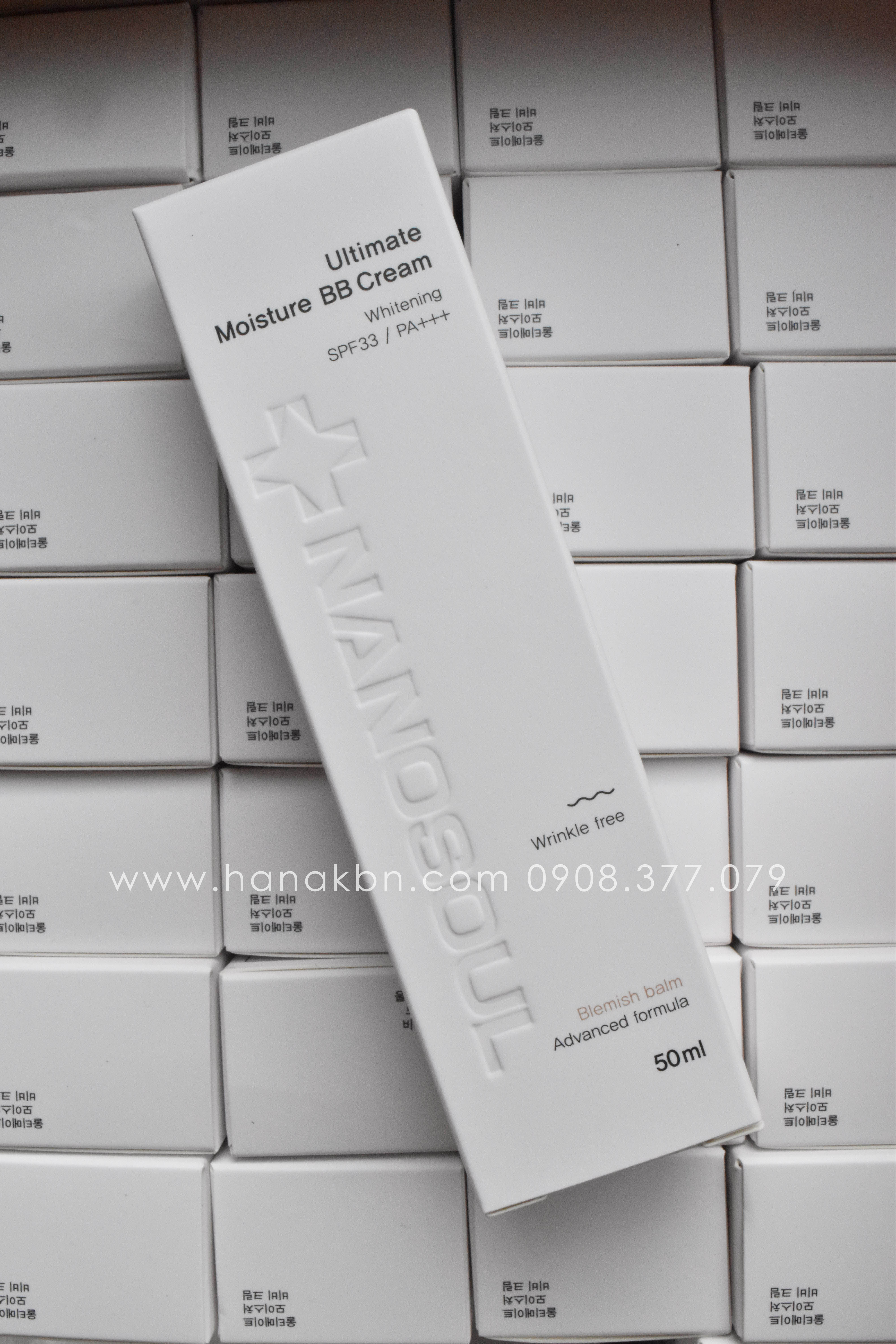 Kem Chống Nắng Dưỡng Trắng Ultimate Moisture BB Cream SPF 33 PA +++ (50ml) - Hàn Quốc (Hàng Chính Hãng)