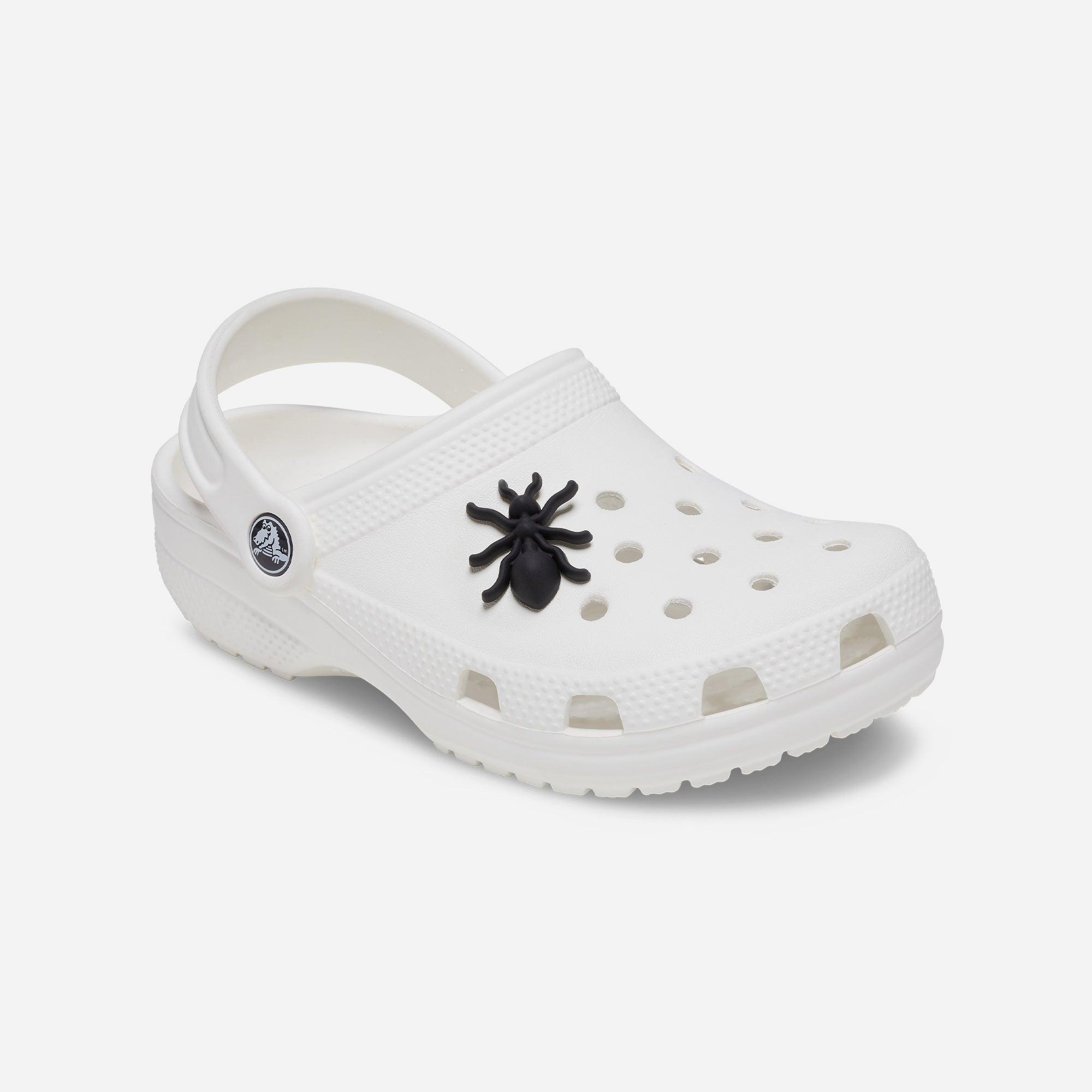 Huy hiệu jibbitz Crocs Black Ant - 10012350