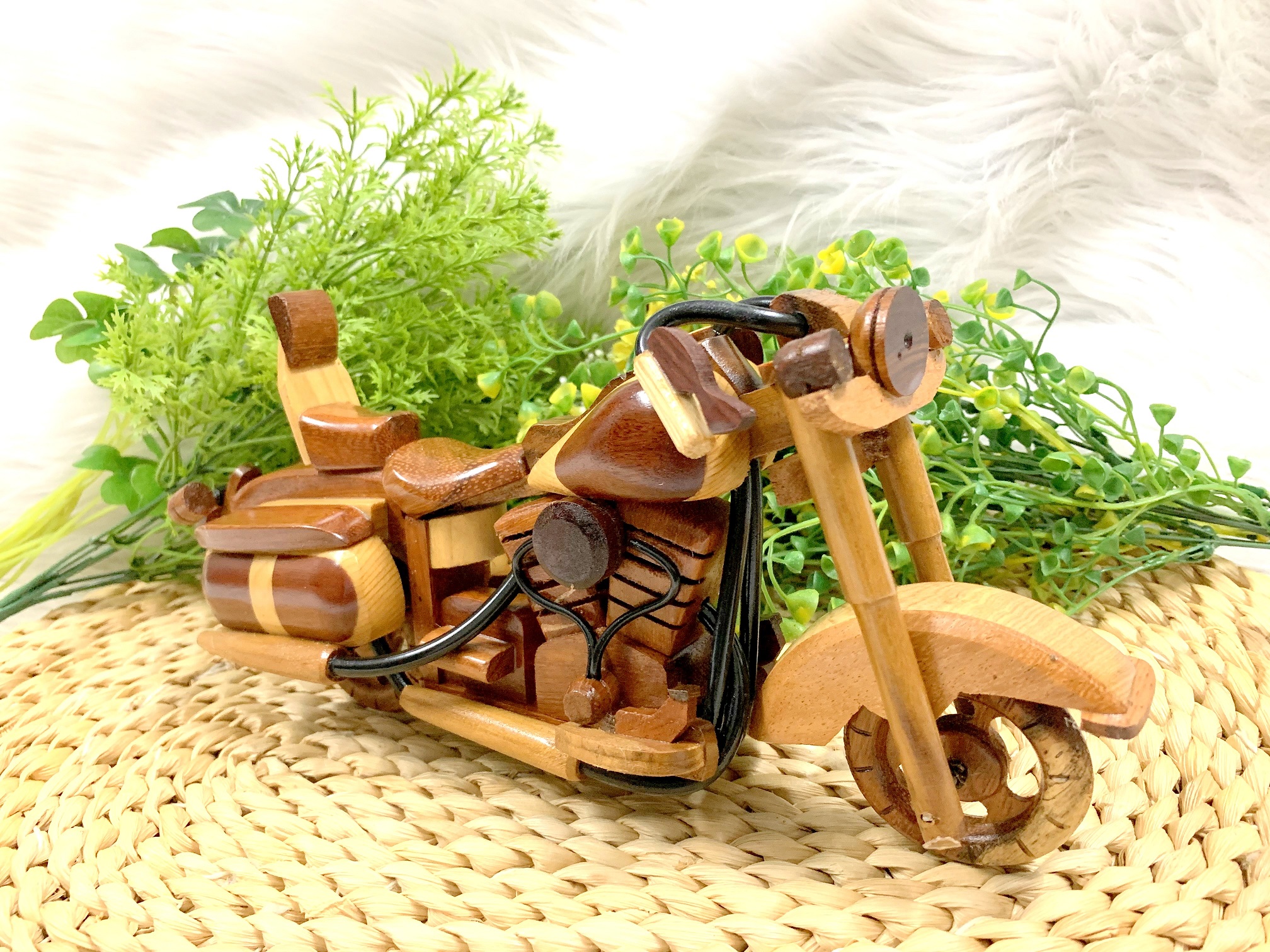 Xe Môtô mô hình Harley Davidson gỗ gõ