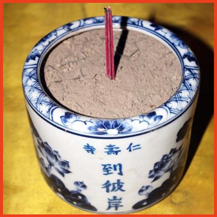 Tro rơm nếp bốc bát nhang