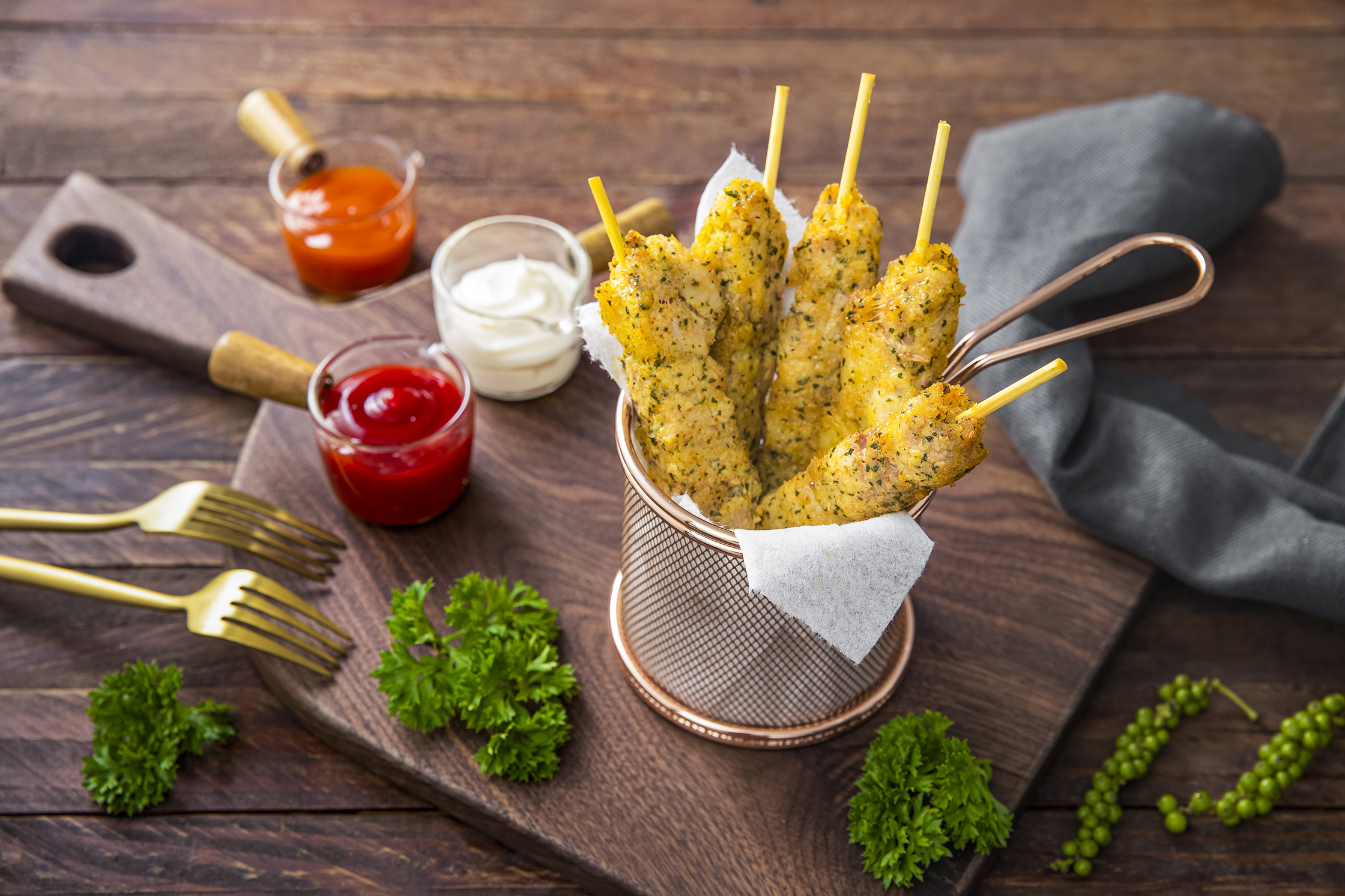- Combo 2 Gà Xiên Que BBQ - 900gr