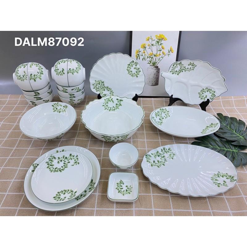 Bộ bát đĩa gốm sứ Bát Tràng, họa tiết vẽ thủ công.