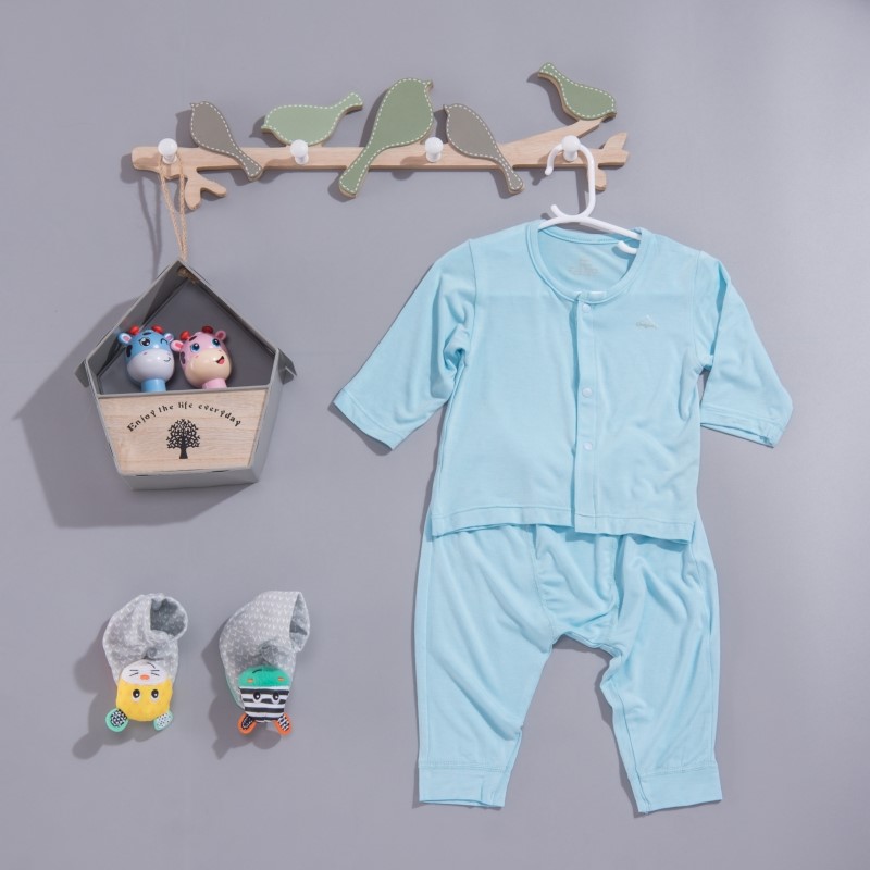 Bộ 5 Món Quần Áo Sơ Sinh Eco ComfyBaby Cài Chéo Dành Cho Bé Từ 0-3 Tháng tuổi - Vải Modal mềm mượt, có độ thấm hút tốt