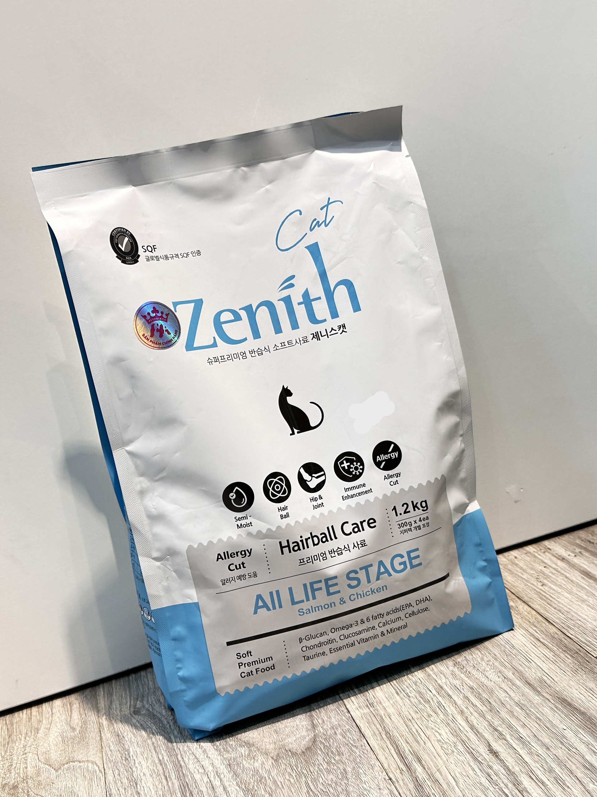 Thức Ăn Hạt Mềm Cho Mèo Zenith Hairball Bowwow CZN-HB-12 (1.2kg)