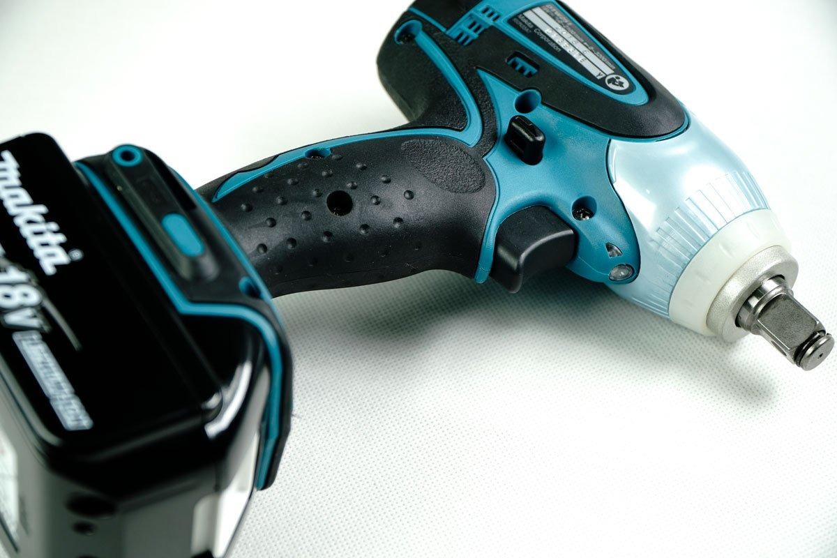 MÁY SIẾT BU LÔNG DÙNG PIN MAKITA DTW251Z - HÀNG CHÍNH HÃNG