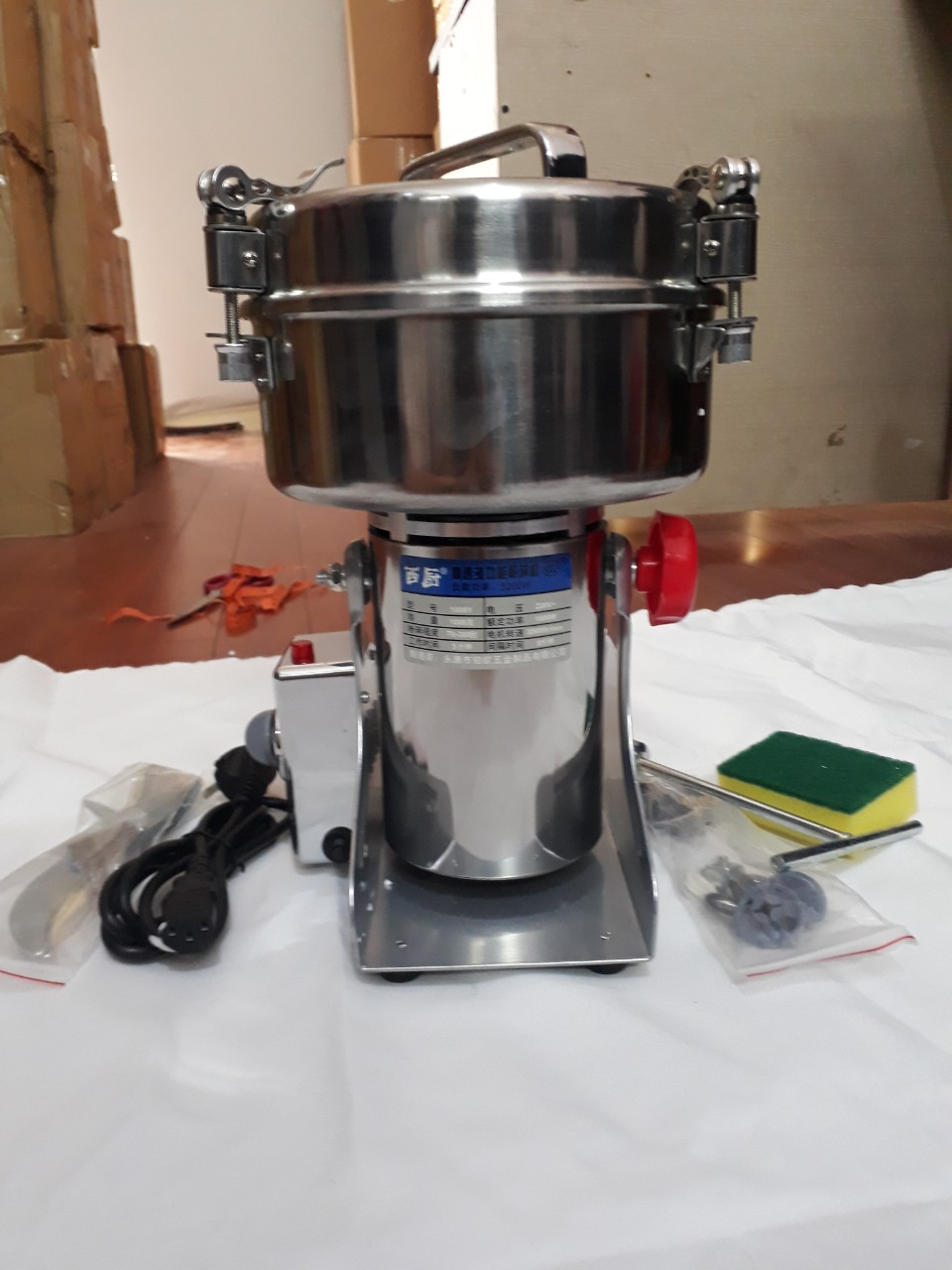 Máy xay nghiền đồ khô, máy xay dạng dao