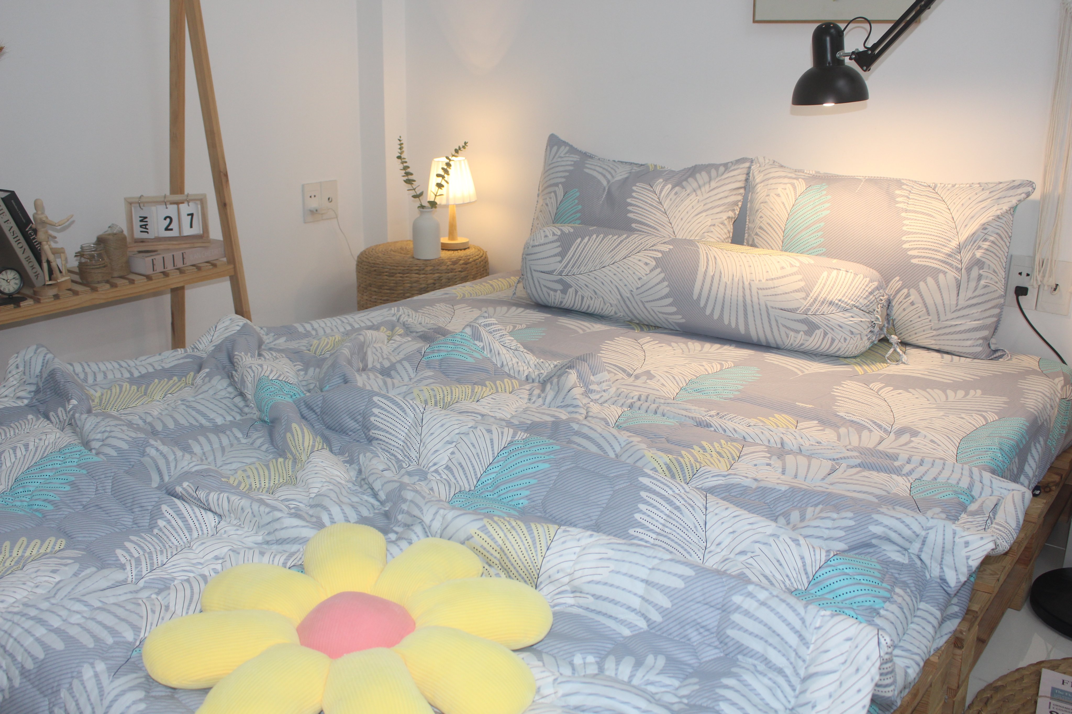Bộ Drap Gối Cotton -Mẫu Lá Dương Xỉ Nền Xám- vải dày dặn, mát mẻ, siêu thấm mồ hôi
