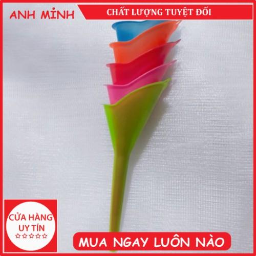 Phễu Rót Dầu Bằng Nhựa Cho Xe Mô Tô / Xe Hơi dài - Dụng cụ gia đình Anh Minh