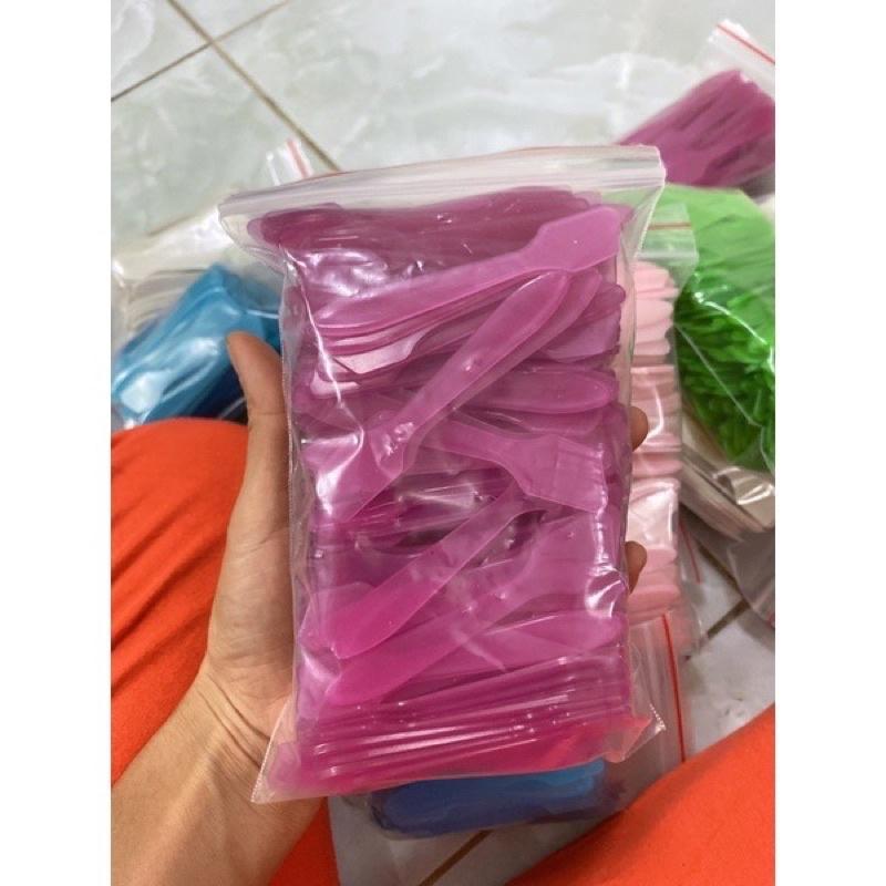 Combo 200 muỗng múc kem body-màu hồng sen-8.2cm