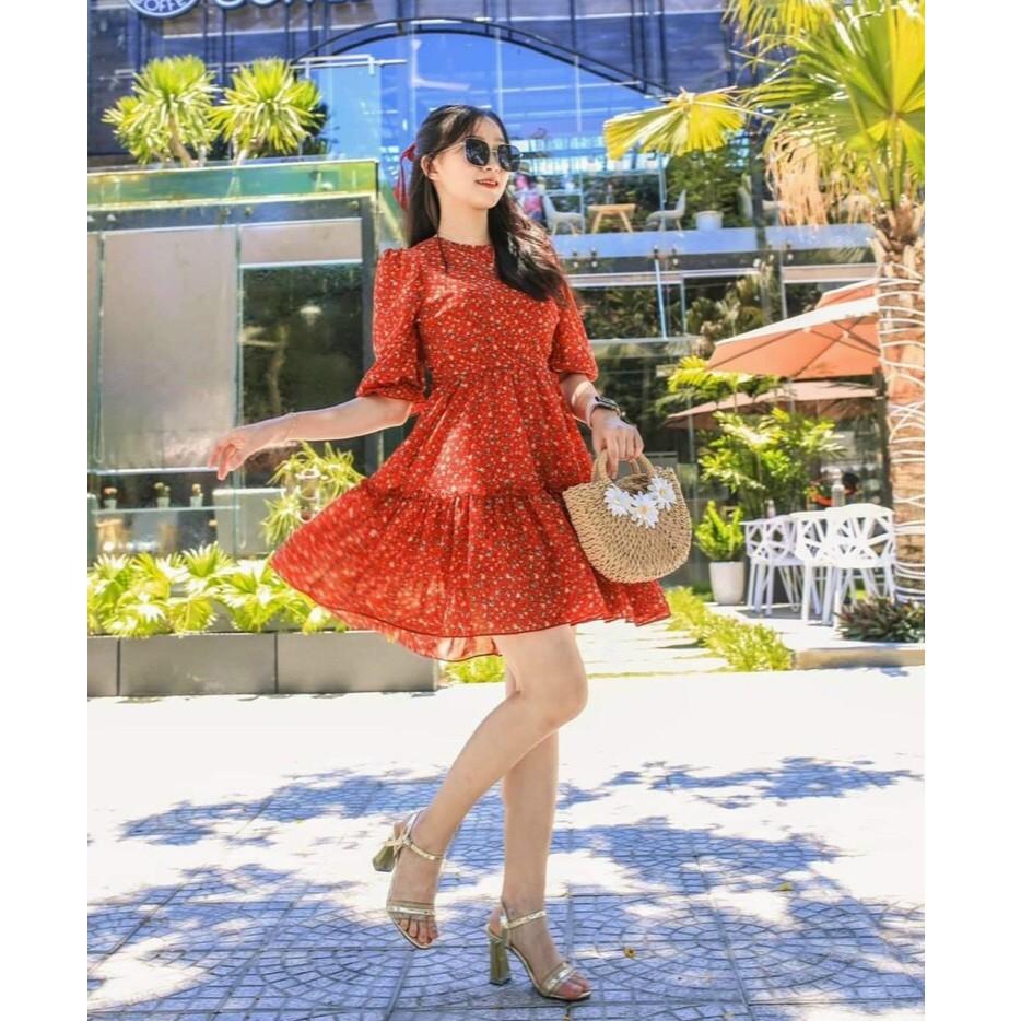 Đầm xoè hoa nhí nhấn bèo hở lưng siêu xinh