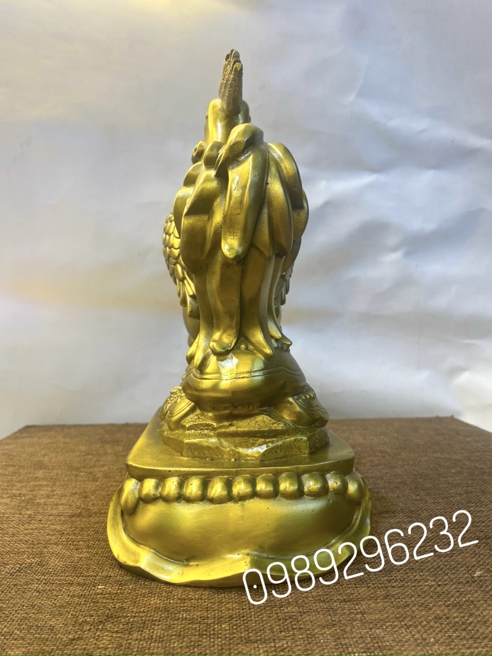 Tượng Gà đứng bệ như ý bằng đồng phong thủy cao 25cm - Gà phong thủy tài lộc
