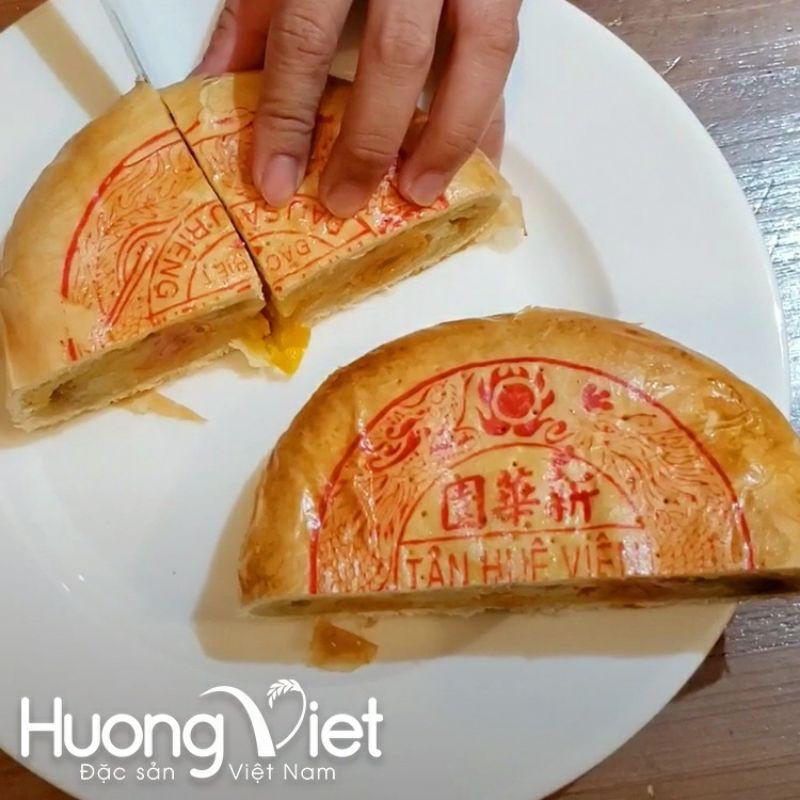 Bánh pía 4 trứng đậu xanh sầu riêng Tân Huê Viên 500g