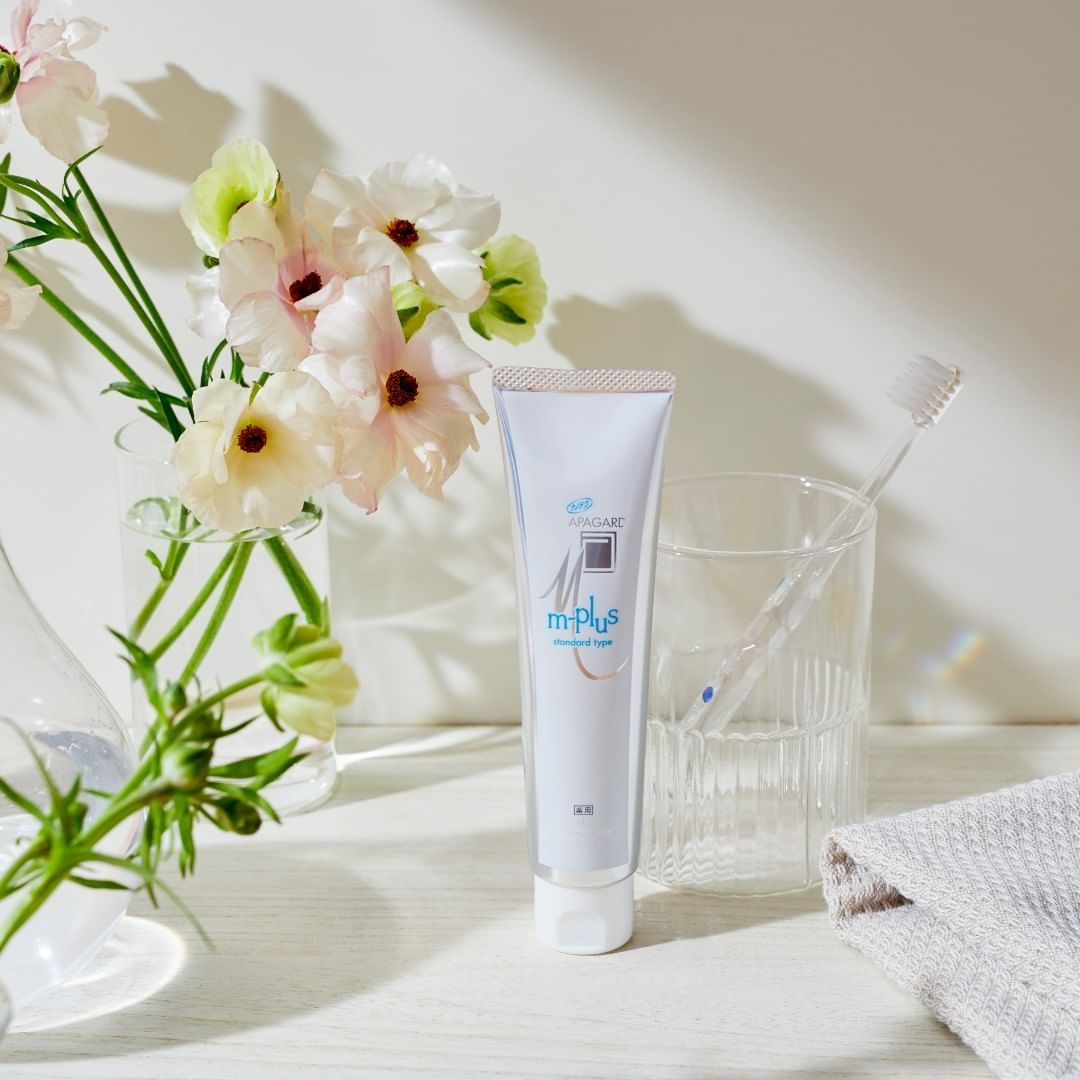 Kem Đánh Trắng Răng Apagrad  Chiết Xuất Ngọc Trai  Apagard M Plus 130g
