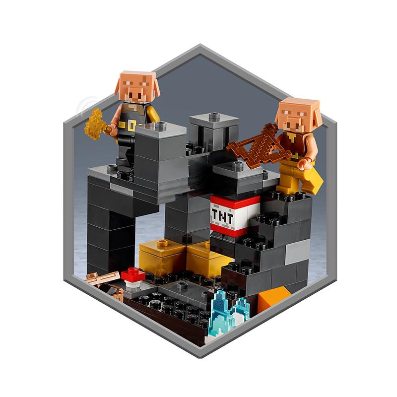 Đồ Chơi LEGO Trận Đối Đầu Tại Nether 21185 (300 chi tiết)