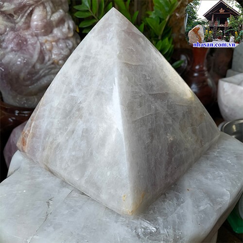 Trụ kim tự tháp đá thạnh anh hồng tự nhiên phong thủy T414 nặng 11.8kg kích thước 21x22(cm) – vật phẩm phong thủy may mắn