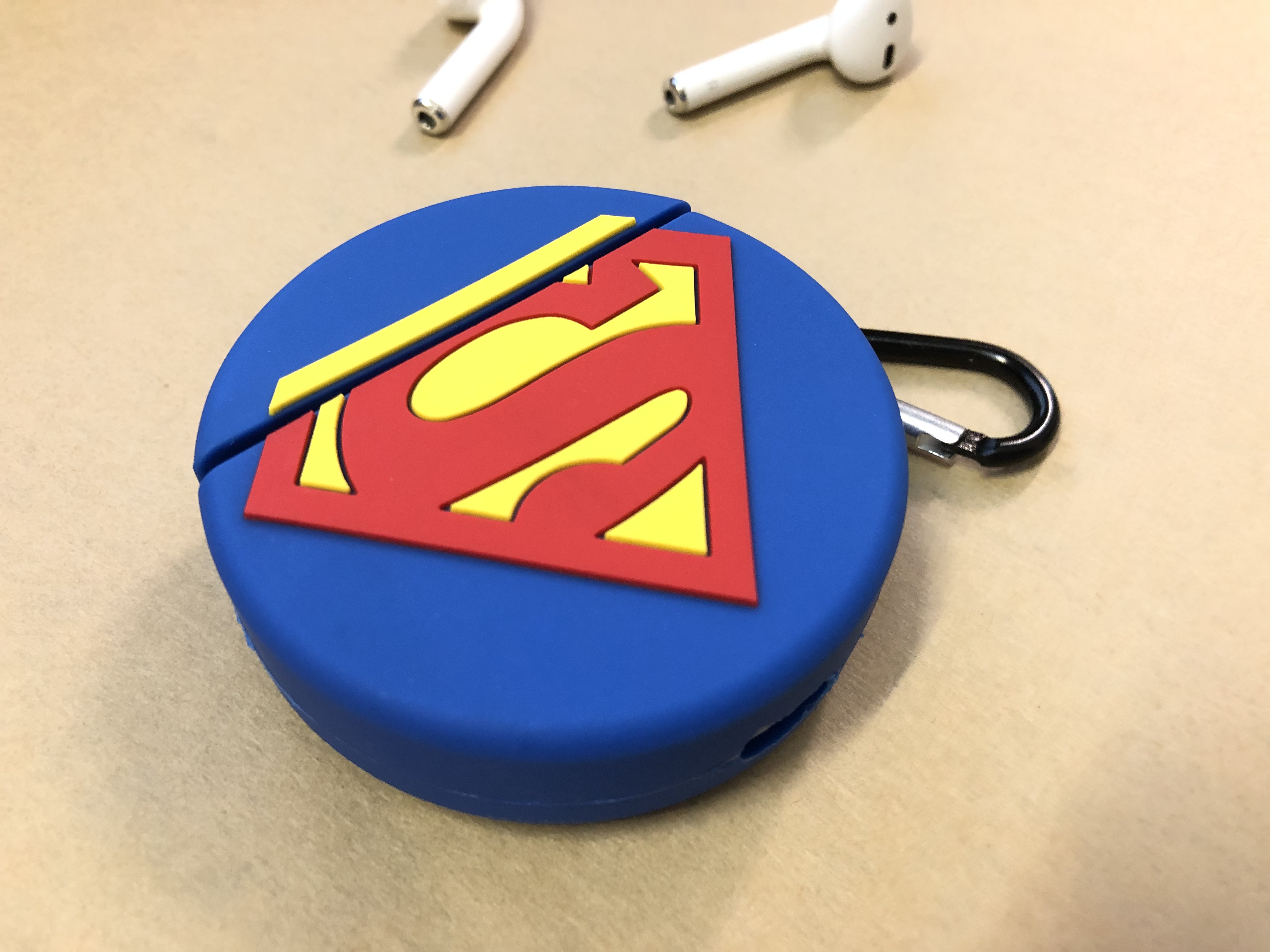 BAO CASE SILICON VỎ ỐP SILICON BẢO VỆ CHO TAI NGHE AIRPODS 1, AIRPODS 2 SIÊU NHÂN SUPERMAN