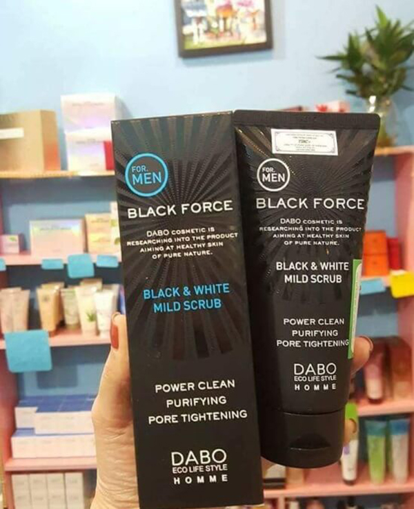 Sữa rửa mặt Nam Dabo Black Force Men Hàn Quốc 120ml Tặng Móc khoá