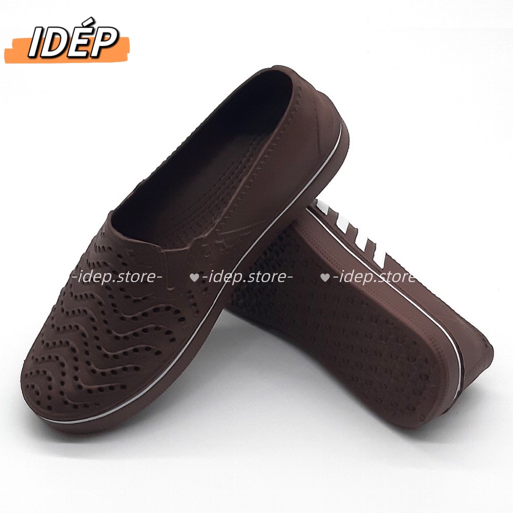 Giày siêu nhẹ nam EVA lỗ thoáng khí đi mưa 4 sọc siêu bền chống nước iDÉP G028