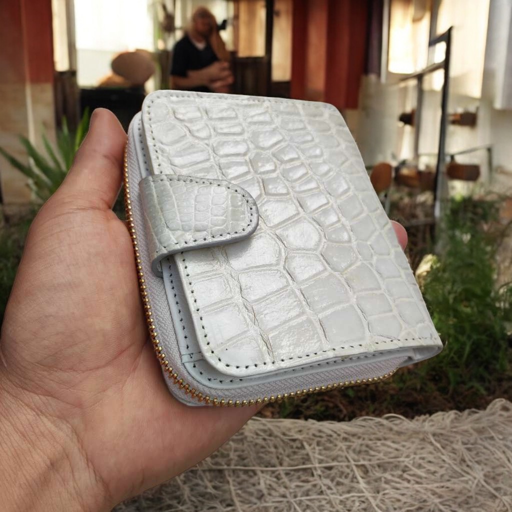 Ví nữ cầm tay nhiều ngăn Da bụng cá sấu bạch tạng!