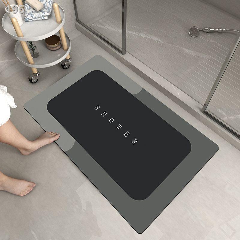 Đệm bùn Diatom tấm lót nhà vệ sinh thấm hút cửa chống trượt chân nhanh chóng giặt khô tay phòng tắm sàn hình bầu dụ