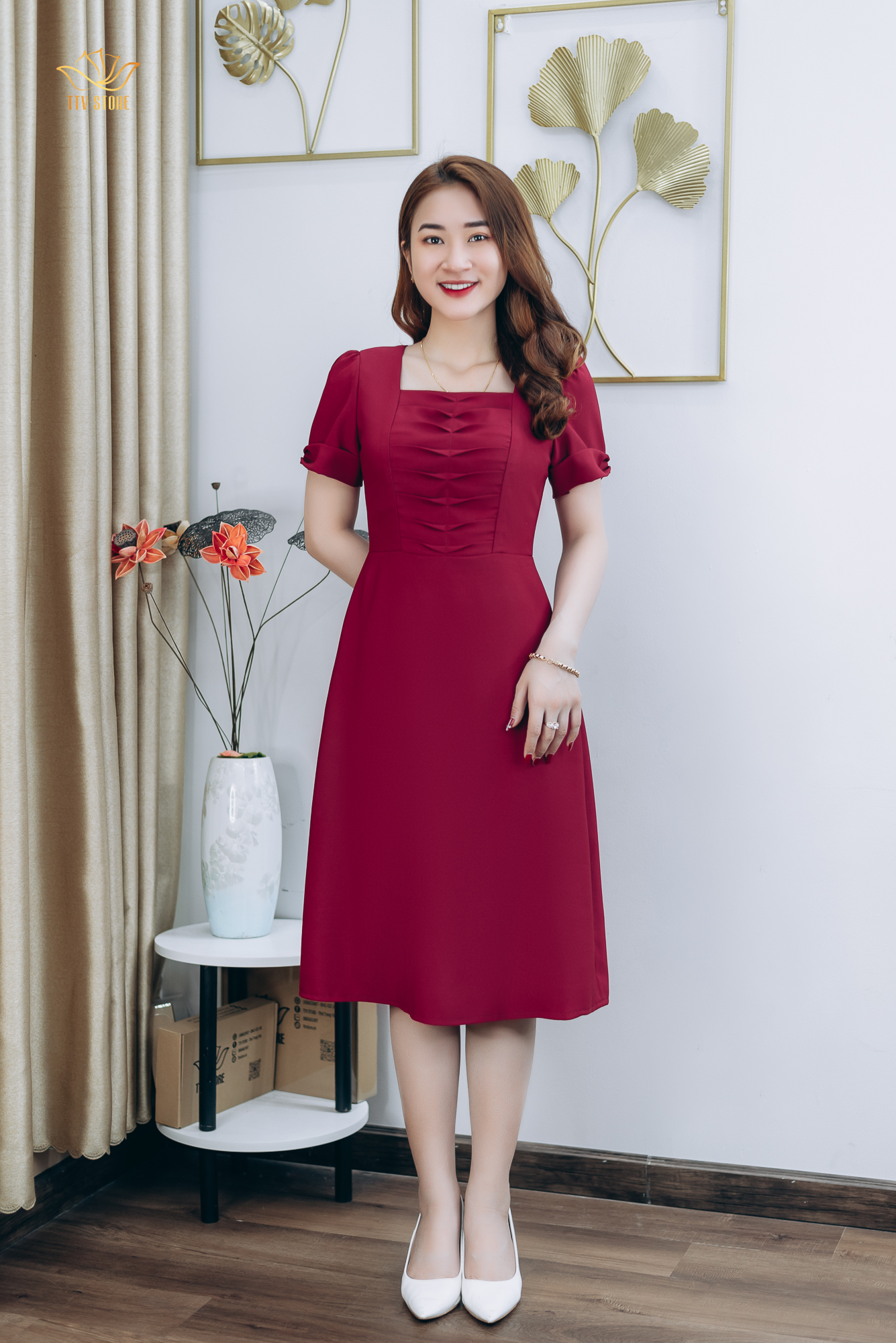 Đầm form A thiết kế trung niên sang trọng Cổ vuông xếp ngực tay ngắn màu Đỏ đô TTV STORE TTV1264