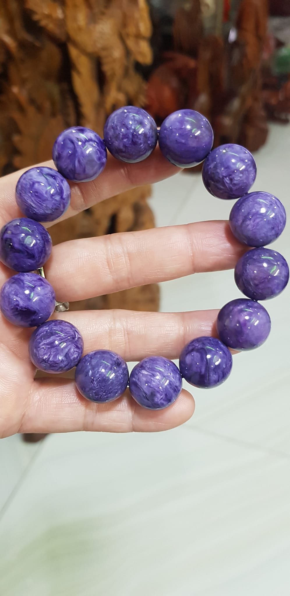 Vòng tay phong thuỷ may mắn nam đá mắt rồng tím vân tự nhiên sịn đẹp sang lắm size vòng hạt 16mm hay 16li màu tím rịm vân tự nhiên của đá mắt rồng Vòng chuẩn hợp Nam mệnh hỏa, mệnh thổ đeo rất sang đẹp hợp mệnh hợp màu hợp làm ăn may mắn tốt đẹp ạ