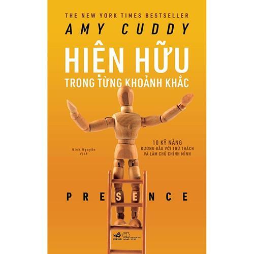 Hiện Hữu Trong Từng Khoảnh Khắc - Bản Quyền