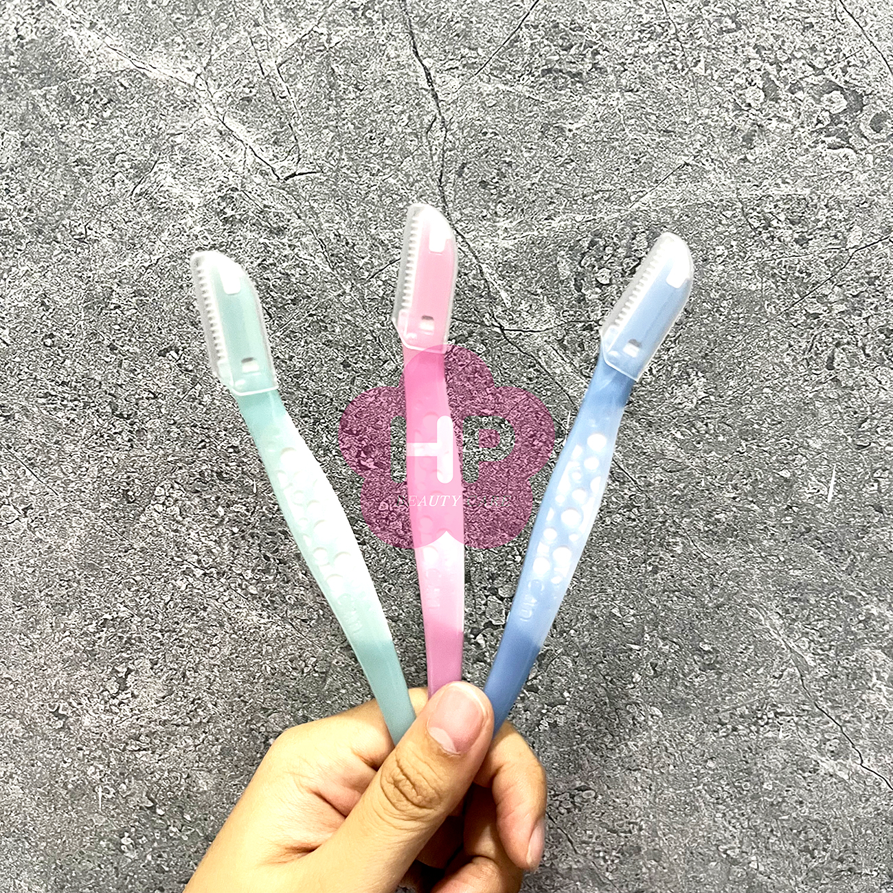 Dao Cạo Lông Mày Lưỡi Thép Có Màng Bảo Vệ Dành Cho Nữ Kai Razor Can Eyebrow 17827 CBM-3P (Set 3 Cây)