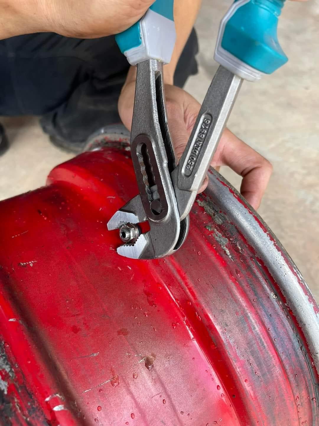 KÌM MỎ QUẠ 255MM, 300MM, 250MM TOTAL THT281006, THT281202, THTJ381006 - HÀNG CHÍNH HÃNG