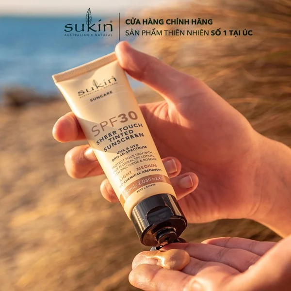 Kem Chống Nắng SPF30 Sukin Suncare SPF30 Sheer Touch Tinted Sunscreen Light - Medium 60ml