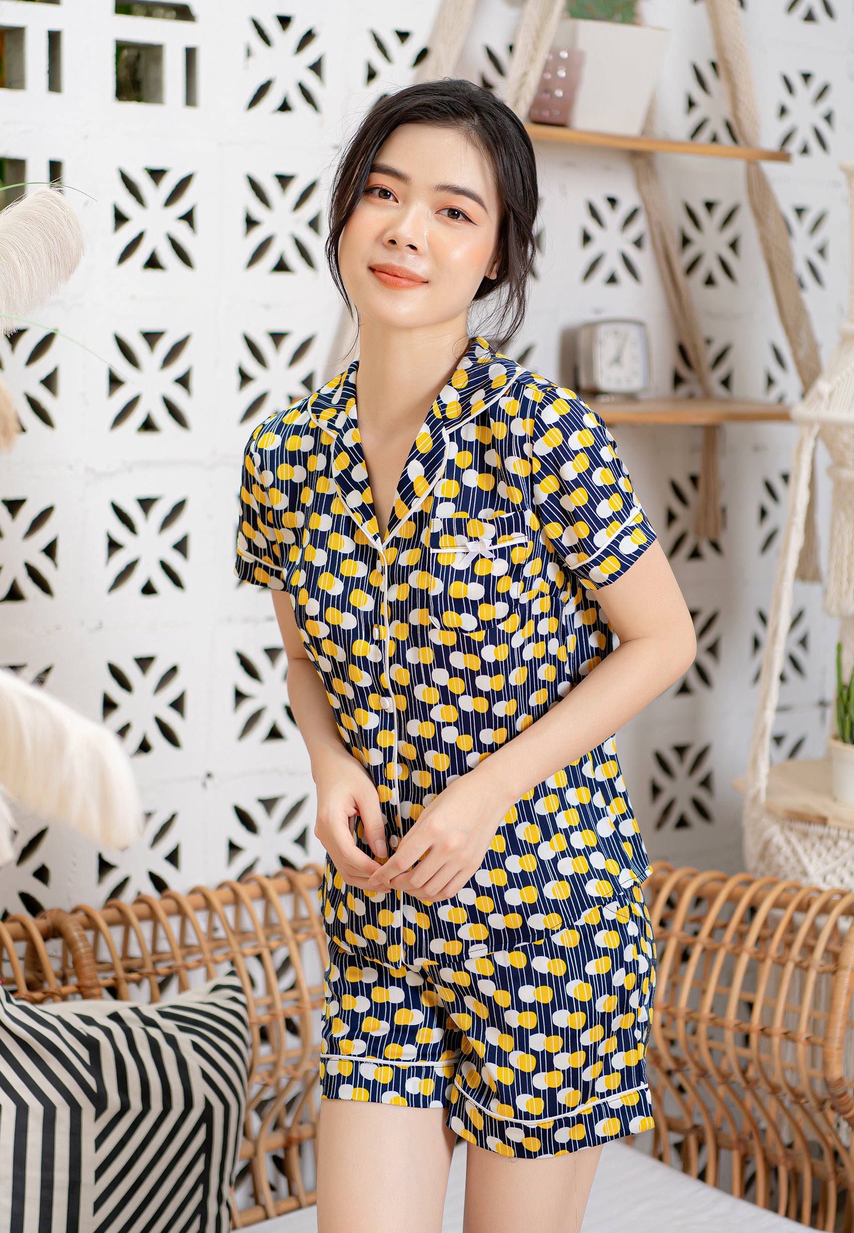 Bộ đùi tím than chấm bi vàng-20LHC030TT