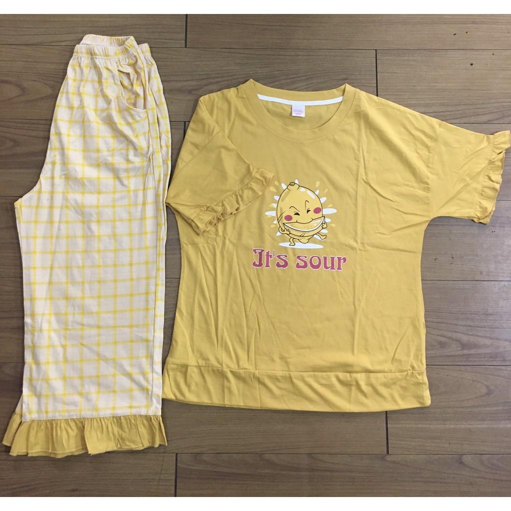 Đồ Bộ Pijama lửng tông đỏ nổi bật, phù hợp với các cô nàng cá tính mạnh mẽ, vải cotton 100% thoáng mát, thấm mồ hôi