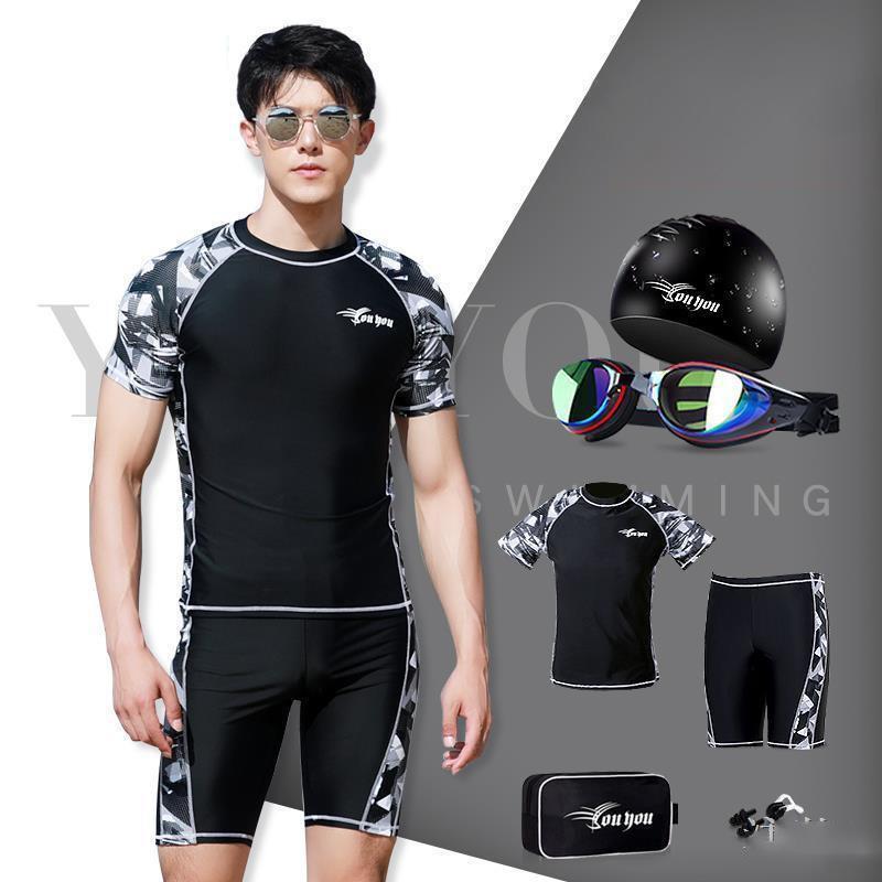 Đồ bơi nam kín đáo 2 mảnh cho bơi lội chuyên nghiệp cao cấp chất liệu thun mềm mại QN005