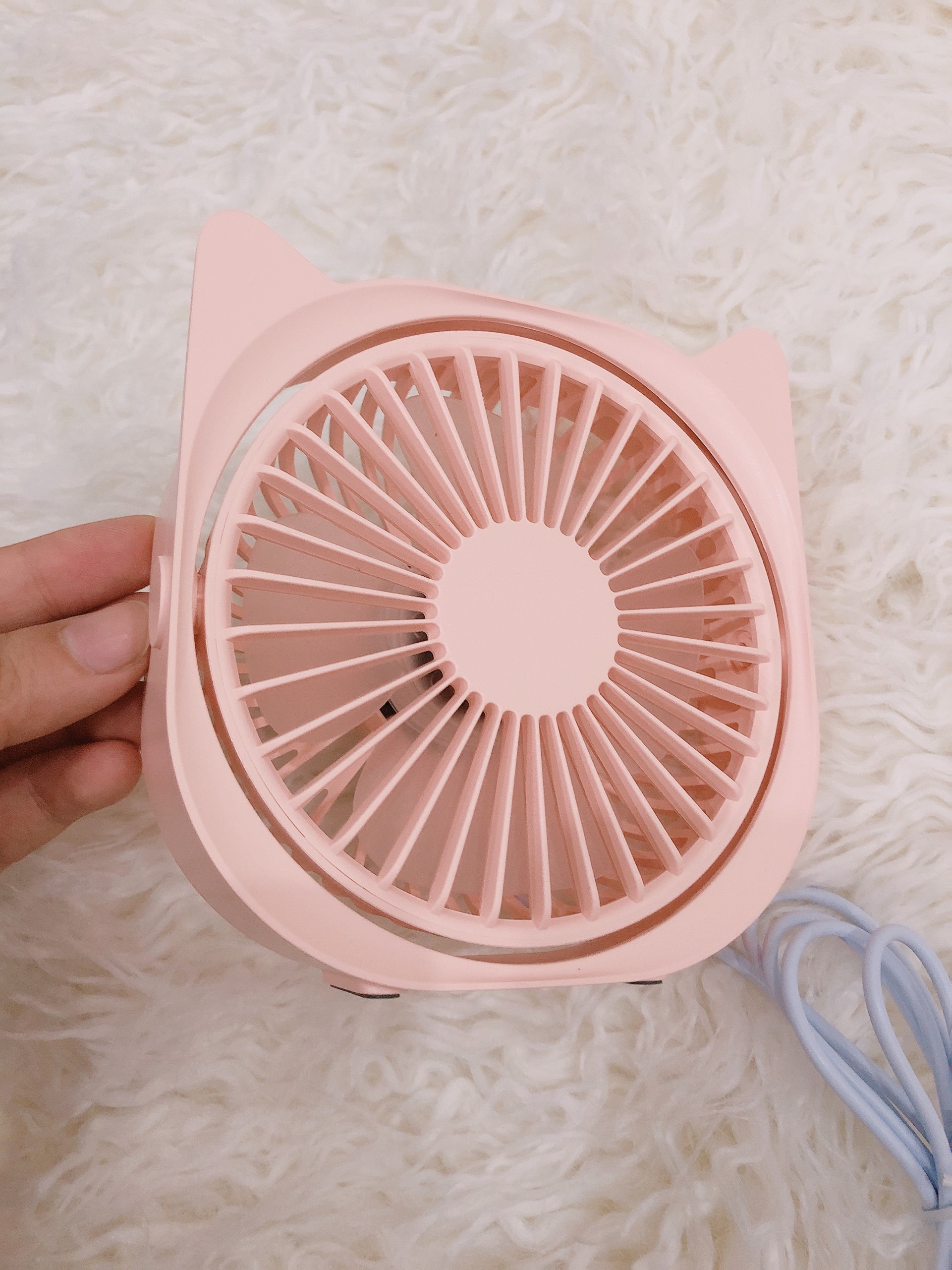 Quạt Để Bàn Tai Thỏ , Kích Thước Nhỏ Gọn 12.6x12.6x5.1cm - Hàng Chính Hãng