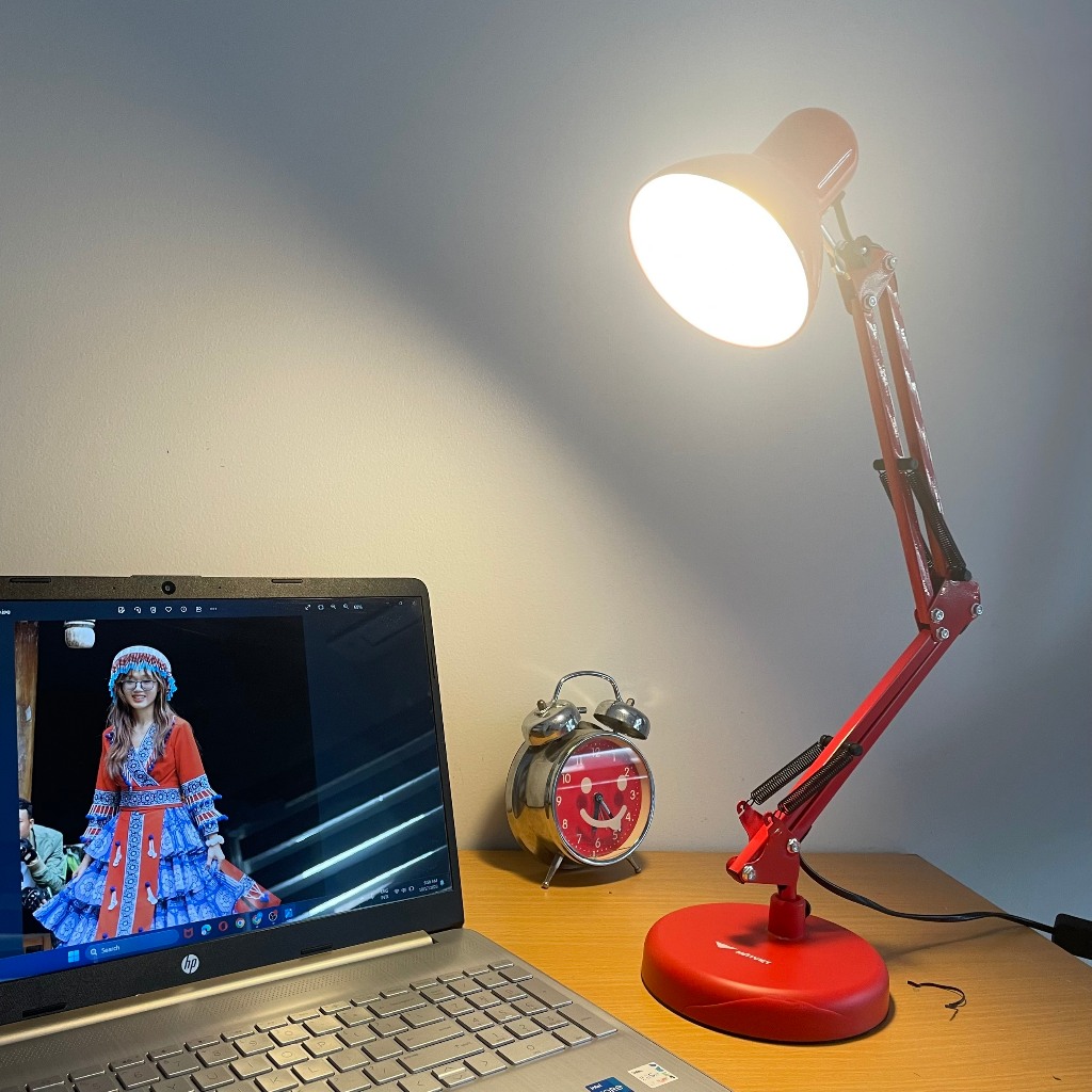 Đèn học PIXAR Bóng LED để bàn hoặc Kẹp chống cận thị Mắt Việt 025 tiết kiệm điện năng, bảo vệ thị lực
