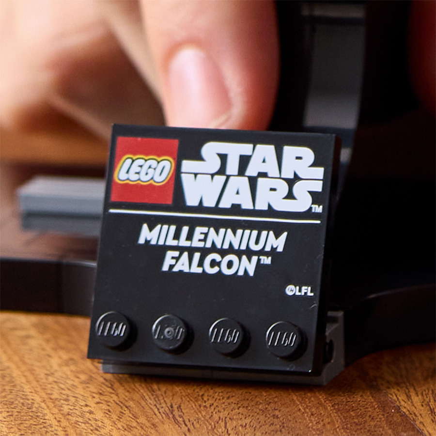 Đồ Chơi Lắp Ráp Phi Thuyền Vũ Trụ Millennium Falcon LEGO STAR WARS 75375 (921 chi tiết)