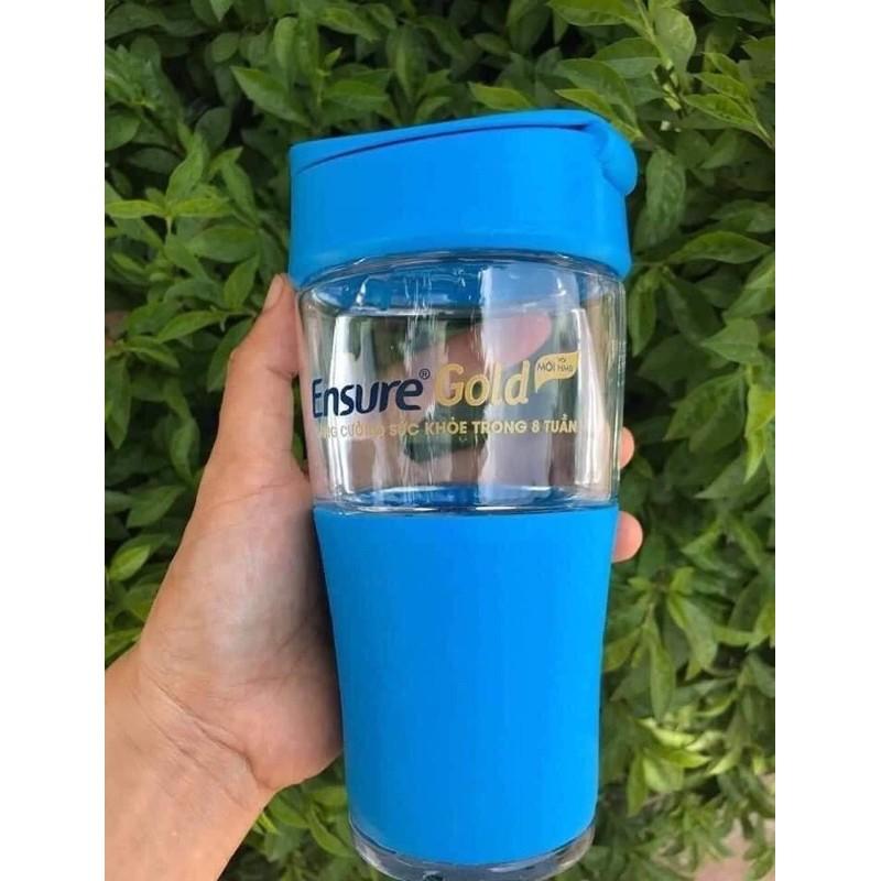 Cốc thuỷ tinh 500ml có bọc nhựa chống nóng