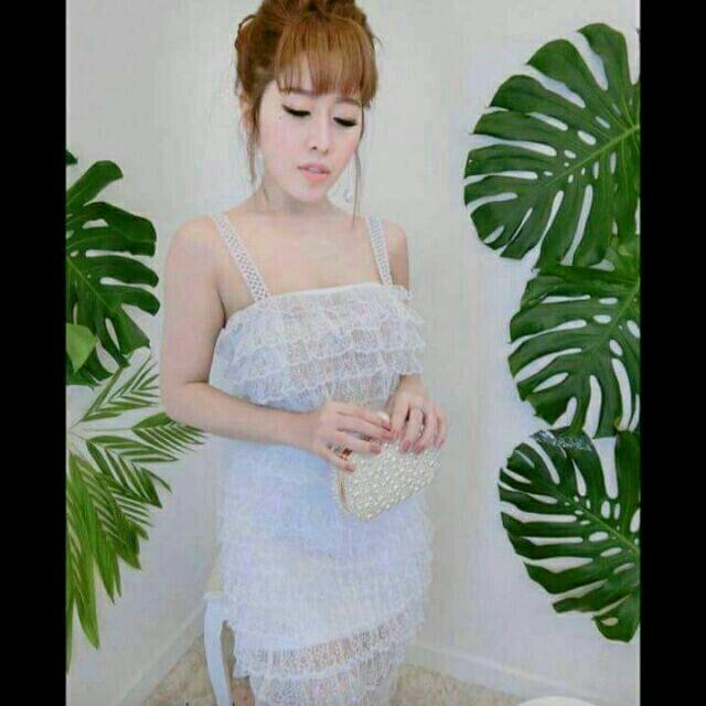 Đầm cúp ren tầng 2 dây